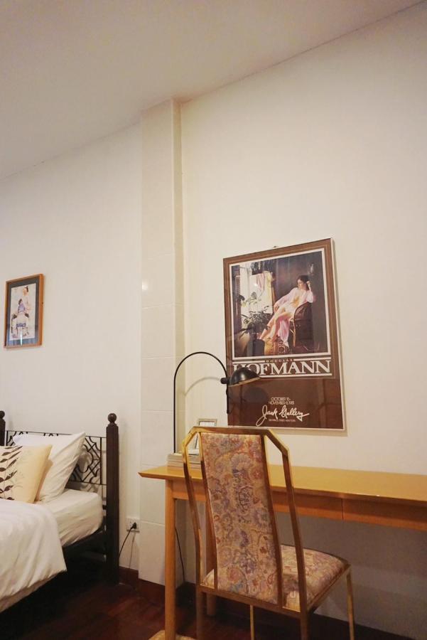 Manee Guesthouse And Record บ้านมานี Chiang Mai Esterno foto